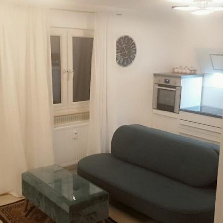 Apartment Mit Schoener, Moderner Einrichtung Cologne Extérieur photo