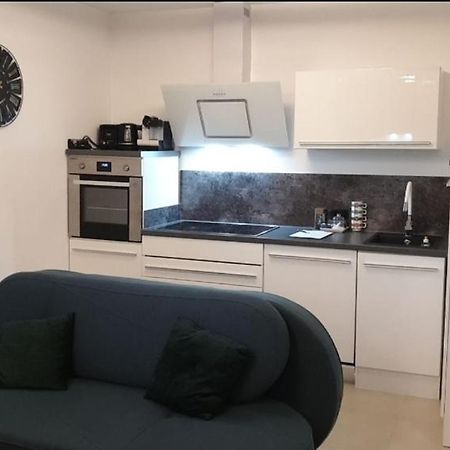 Apartment Mit Schoener, Moderner Einrichtung Cologne Extérieur photo