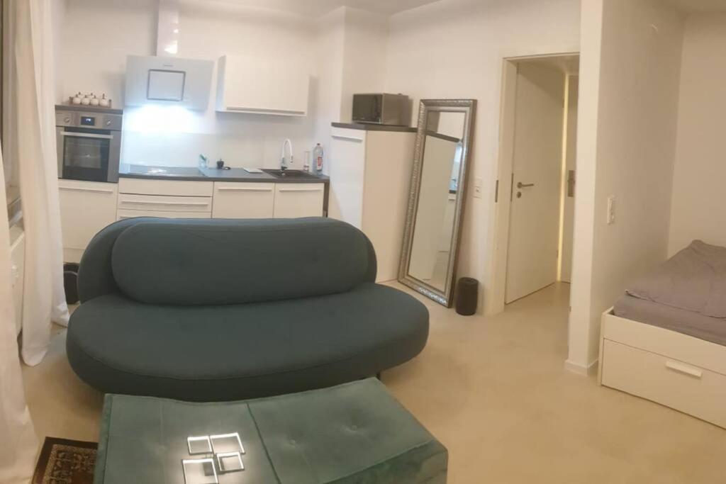 Apartment Mit Schoener, Moderner Einrichtung Cologne Extérieur photo