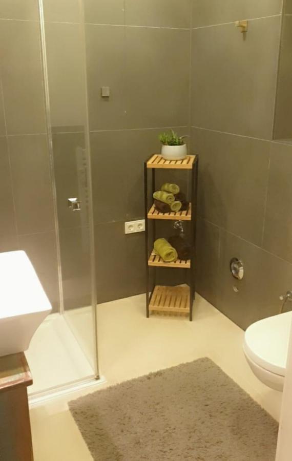 Apartment Mit Schoener, Moderner Einrichtung Cologne Extérieur photo