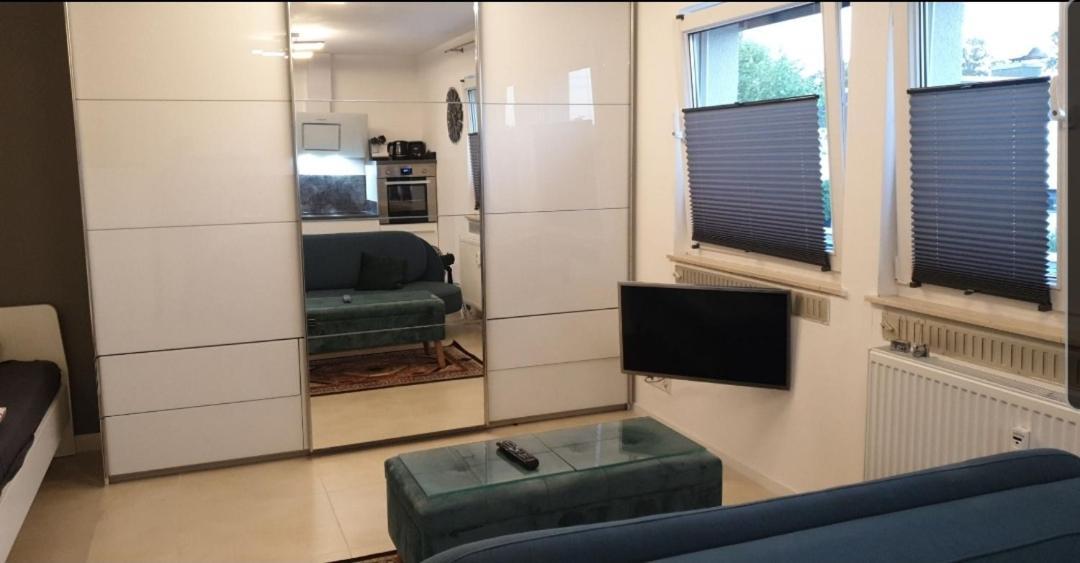 Apartment Mit Schoener, Moderner Einrichtung Cologne Extérieur photo